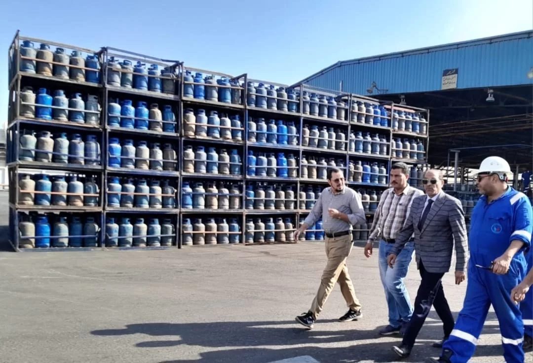 مع دخول الشتاء..وكيل تموين القليوبية يتابع توافر اسطوانات البوتاجاز بمصنع تعبئة مسطرد 18 - جريدة المساء مع دخول الشتاء..وكيل تموين القليوبية يتابع توافر اسطوانات البوتاجاز بمصنع تعبئة مسطرد 17 - جريدة المساء