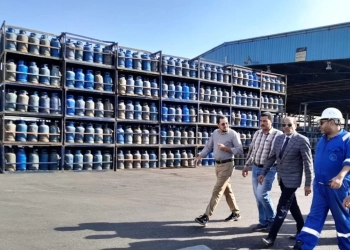 مع دخول الشتاء..وكيل تموين القليوبية يتابع توافر اسطوانات البوتاجاز بمصنع تعبئة مسطرد 21 - جريدة المساء