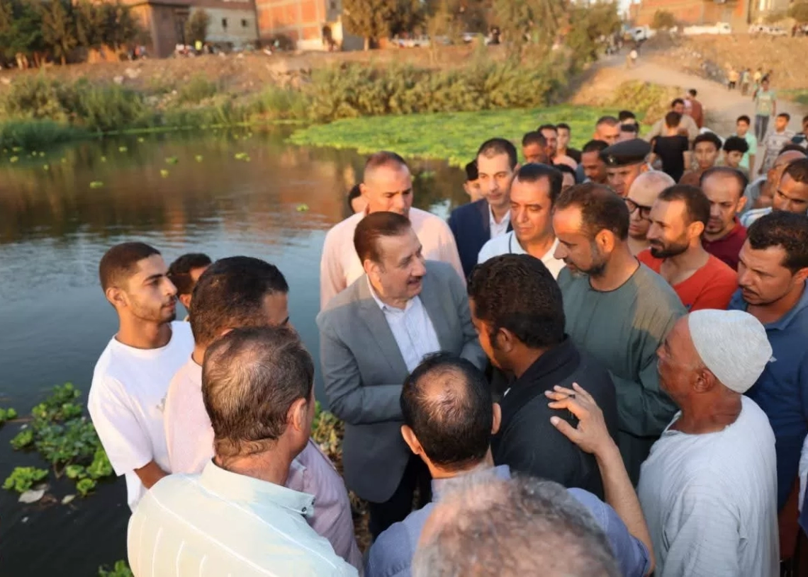 محافظ المنوفية وسط المواقع المتضررة: دعم كامل للأهالي وخطة عاجلة لمواجهة تداعيات الفيضان 18 - جريدة المساء