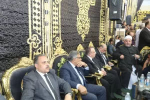 محافظ الشرقية يُؤدي صلاة الجنازة ويقدم واجب العزاء في وفاة د. أحمد عمر هاشم 25 - جريدة المساء محافظ الشرقية يُؤدي صلاة الجنازة ويقدم واجب العزاء في وفاة د. أحمد عمر هاشم 24 - جريدة المساء