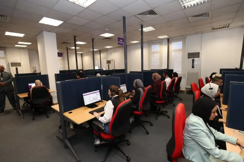 التحول الرقمي يصل قنا.. وزير الاتصالات يتابع تطوير المدارس والخدمات الحكومية والطبية 31 - جريدة المساء