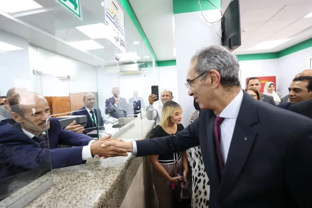 التحول الرقمي يصل قنا.. وزير الاتصالات يتابع تطوير المدارس والخدمات الحكومية والطبية 19 - جريدة المساء