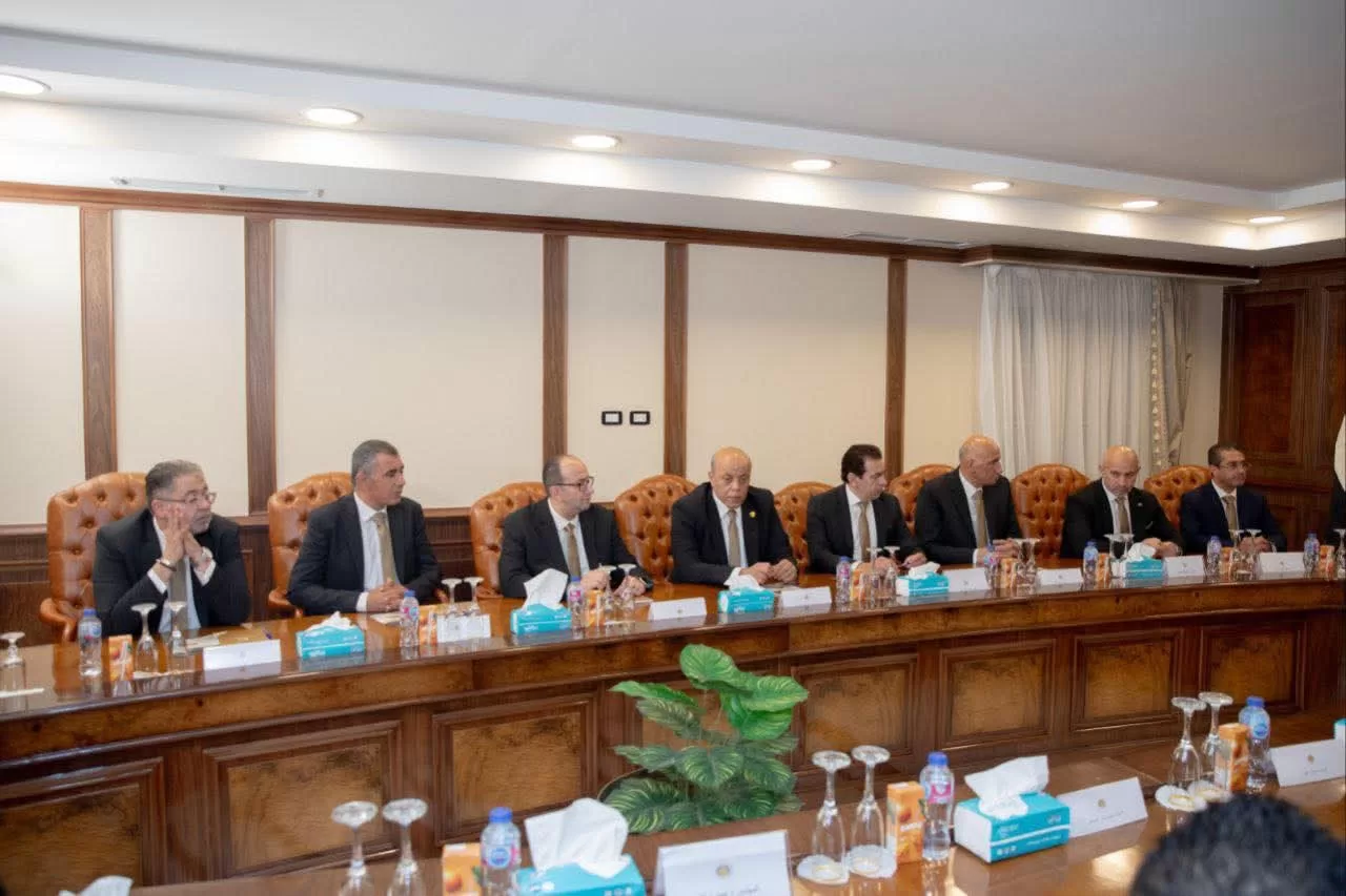 «الشعب الجمهوري» يبحث استعداداته وبرنامجه لخوض انتخابات النواب 2025 77 - جريدة المساء