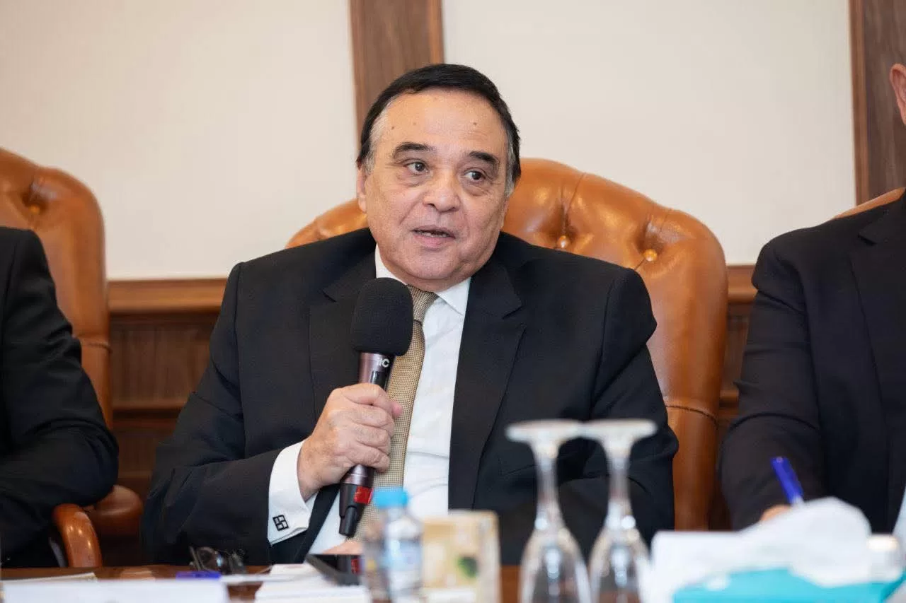 «الشعب الجمهوري» يجتمع بمرشحيه في القائمة الوطنية استعدادًا لانتخابات مجلس النواب 2025 239 - جريدة المساء