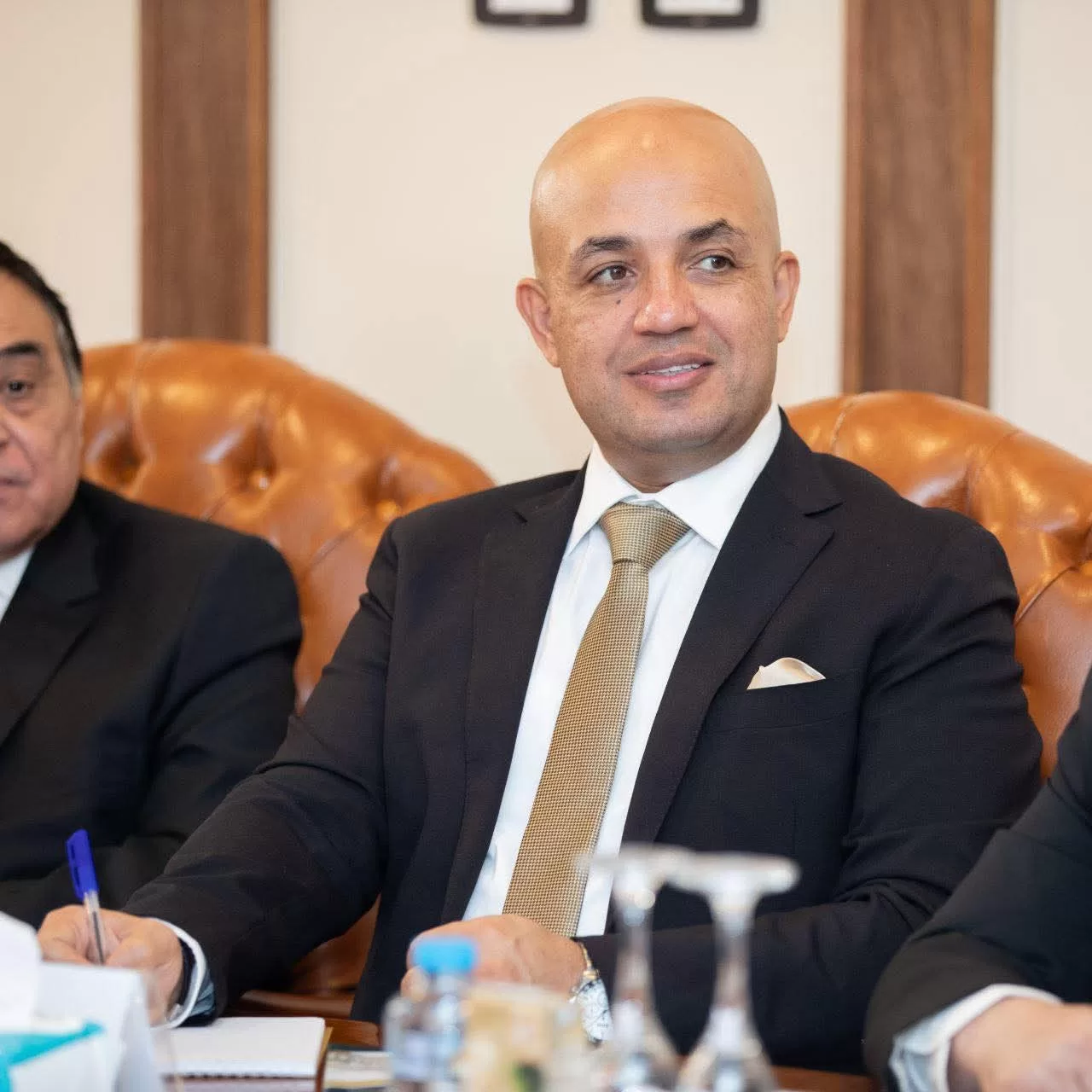 «الشعب الجمهوري» يجتمع بمرشحيه في القائمة الوطنية استعدادًا لانتخابات مجلس النواب 2025 255 - جريدة المساء