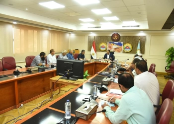 شعيب يلتقي أهالى منطقة عزبة الحاج علي بمطروح 19 - جريدة المساء