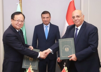 وزير الزراعة يشهد توقيع بروتوكول "بحوث الصحراء" و"الأكاديمية الصينية للعلوم" لتبادل الخبرات وتدريب الكوادر الأفريقية 23 - جريدة المساء