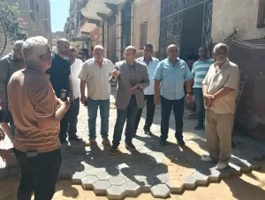بالصور.. نائب محافظ الجيزة يتابع ميدانيا تطوير طريق الحفرية بين محور كمال عامر وأوسيم 45 - جريدة المساء