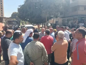 بالصور.. نائب محافظ الجيزة يتابع ميدانيا تطوير طريق الحفرية بين محور كمال عامر وأوسيم 69 - جريدة المساء