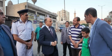 محافظ كفرالشيخ يتفقد شوارع وميادين عاصمة المحافظة لمتابعة المرافق والخدمات 2 - جريدة المساء محافظ كفرالشيخ يتفقد شوارع وميادين عاصمة المحافظة لمتابعة المرافق والخدمات 1 - جريدة المساء
