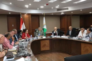 محافظ الجيزة يترأس اجتماع مجلس إدارة جهاز رعاية وتشغيل الشباب 23 - جريدة المساء