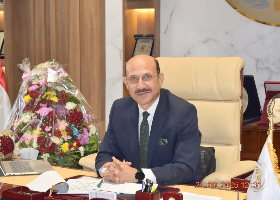 "عزب": صدور قرار مجلس الوزراء بتحويل معهد الهندسة الوراثية إلى كلية التكنولوجيا الحيوية 18 - جريدة المساء