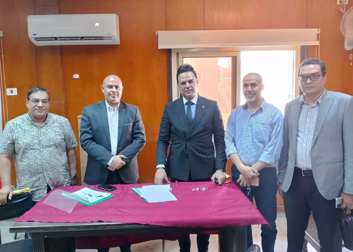 صحة سوهاج تخصص 5 مواقع طبية لتوقيع الكشف الطبى للمتقدمين لخوض انتخابات البرلمان 19 - جريدة المساء