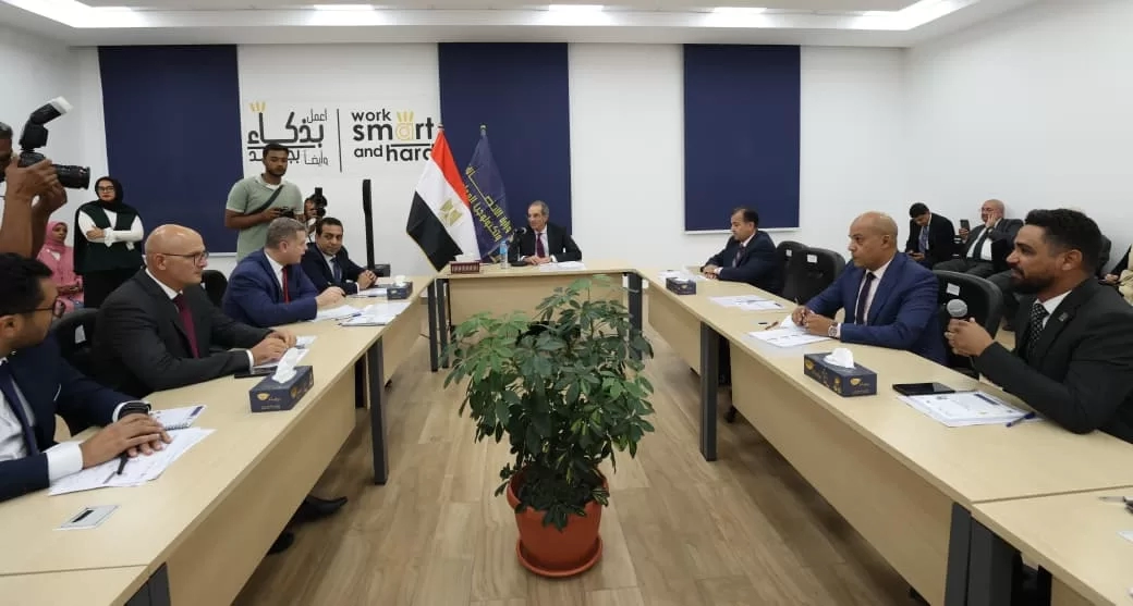 وزير الاتصالات يلتقى مجموعة من المتدربين والمهنيين المستقلين وخريجى البرامج التدريبية فى مركز إبداع مصر الرقمية "كريتيفا" 19 - جريدة المساء