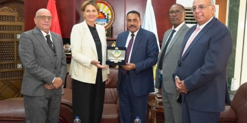 نائب مدير الصندوق الدولي للتنمية الزراعية إيفاد تزور مطروح 1 - جريدة المساء