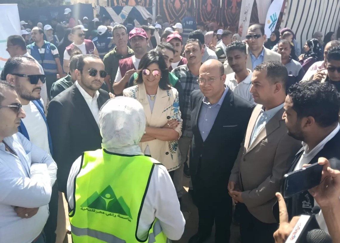 نائب محافظ الجيزة ورئيس أمانة "التحالف الوطني" يطلقان فعاليات القافلة التنموية بقرية برنشت بالعياط 20 - جريدة المساء نائب محافظ الجيزة ورئيس أمانة "التحالف الوطني" يطلقان فعاليات القافلة التنموية بقرية برنشت بالعياط 19 - جريدة المساء