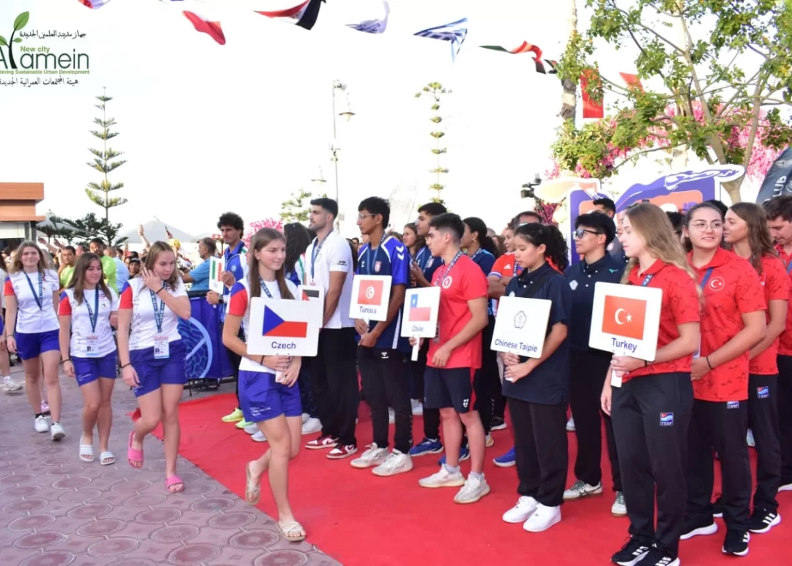 رئيس جهاز مدينة العلمين الجديدة يشهد إفتتاح بطولة العالم للسباحة بالزعانف ببورتو مارينا 19 - جريدة المساء