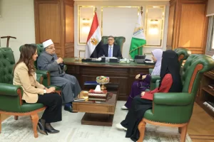 محافظ الجيزة يكرم أوائل الثانوية الأزهرية من أبناء المحافظة بالجمهورية 21 - جريدة المساء