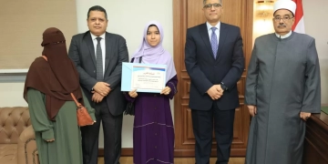 محافظ الجيزة يكرم أوائل الثانوية الأزهرية من أبناء المحافظة بالجمهورية 1 - جريدة المساء
