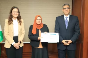 محافظ الجيزة يكرم أوائل الدورات التدريبية 2025: نسعى لتأهيل صف ثانٍ من القيادات يمتلك مهارات الإبداع الإداري 31 - جريدة المساء