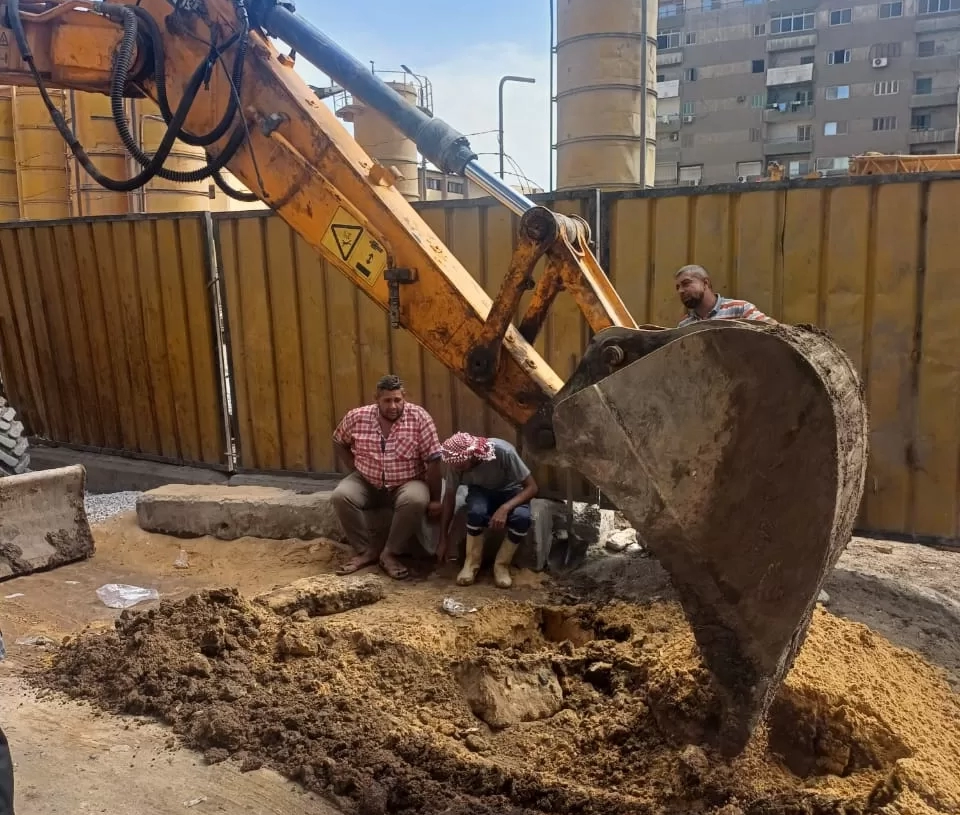محافظة الجيزة تعلن إجراء تحويلات مرورية بشارع الهرم لإصلاح كسر مفاجئ بخط مياه رئيسي 18 - جريدة المساء محافظة الجيزة تعلن إجراء تحويلات مرورية بشارع الهرم لإصلاح كسر مفاجئ بخط مياه رئيسي 17 - جريدة المساء