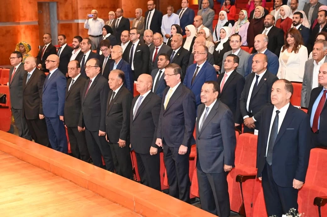 وزير الزراعة يشهد حفل تخرج الدفعة الأولى من مدرسة أبو زعبل للتنمية الصناعية 19 - جريدة المساء