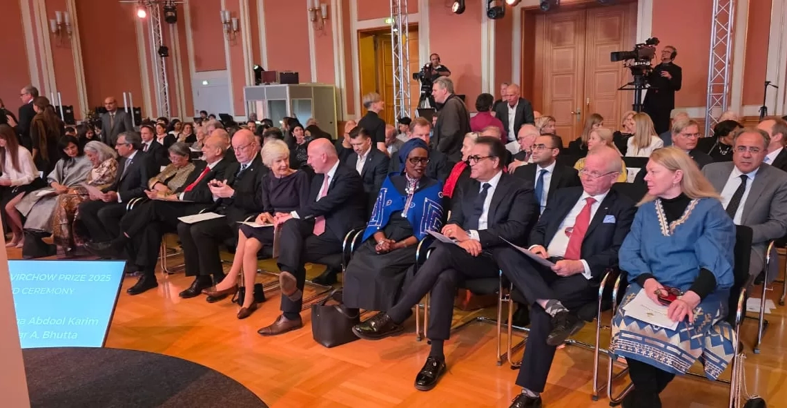 على هامش فعاليات قمة الصحة العالمية فى «برلين»..وزير الصحة شهد حفل توزيع جائزة «فيركو» للصحة العامة في ألمانيا 20 - جريدة المساء على هامش فعاليات قمة الصحة العالمية فى «برلين»..وزير الصحة شهد حفل توزيع جائزة «فيركو» للصحة العامة في ألمانيا 19 - جريدة المساء