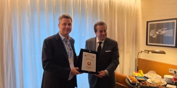 مدير الاتحاد الدولي للمصنعين يصف التجربة المصرية في الصحة الوقائية بـ«النموذج المشرق 1 - جريدة المساء