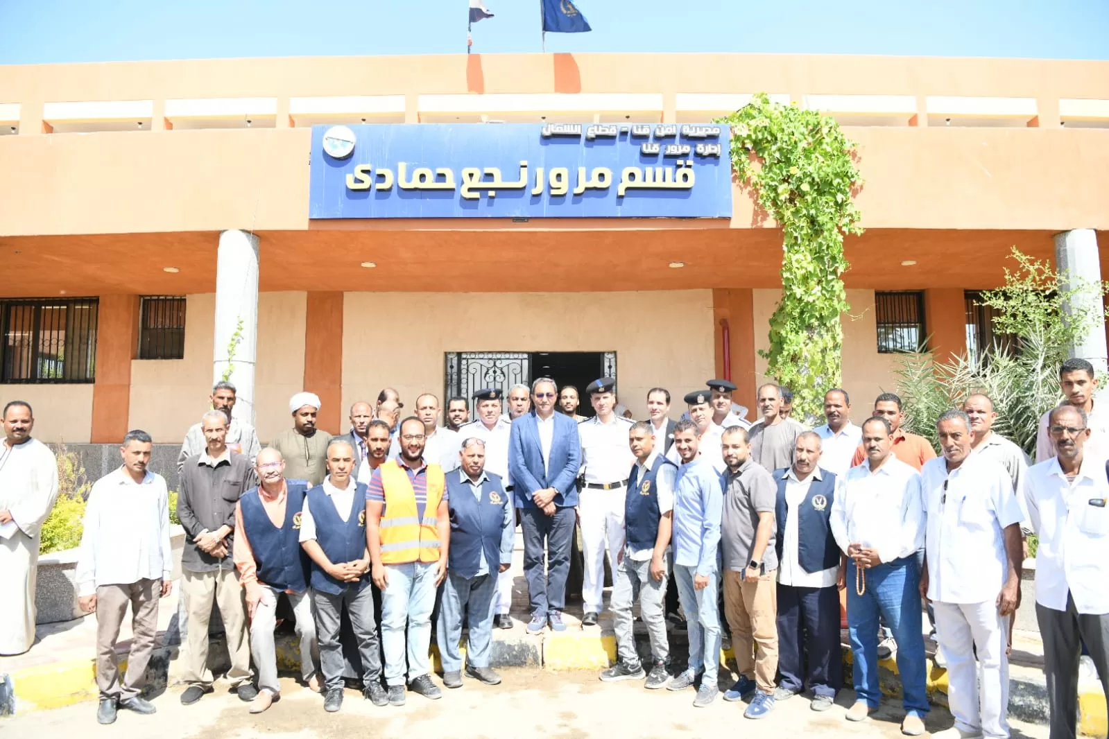 محافظ قنا يتفقد مبنى المرور الجديد بنجع حمادي  27 - جريدة المساء