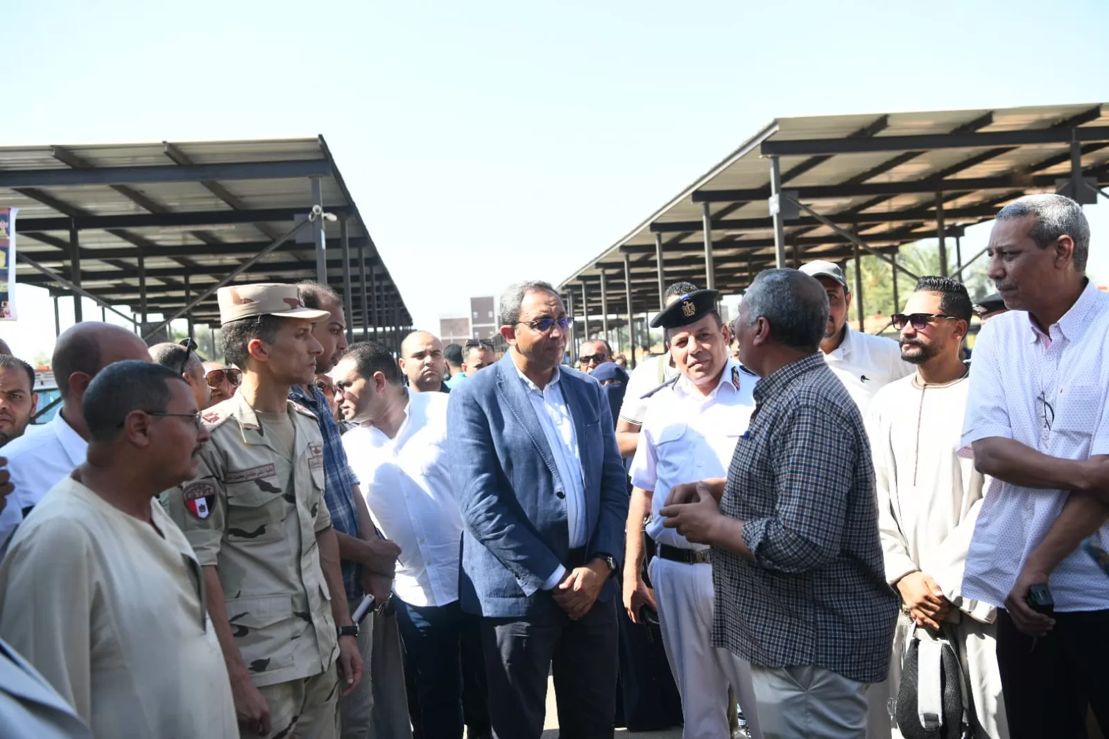 محافظ قنا يفتتح مجمع مواقف السيارات الجديد في أبوتشت  34 - جريدة المساء