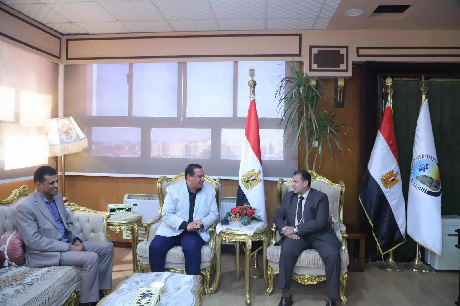 رئيس جامعة قنا يكشف في حواره لـ«المساء» أسباب الإسراع بعملية التحول الرقمي 29 - جريدة المساء رئيس جامعة قنا يكشف في حواره لـ«المساء» أسباب الإسراع بعملية التحول الرقمي 28 - جريدة المساء