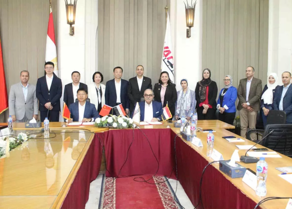 «فاكسيرا» توقع مذكرة تفاهم جديدة مع «سي دي بايو» الصينية لتعزيز إنتاج اللقاحات 19 - جريدة المساء