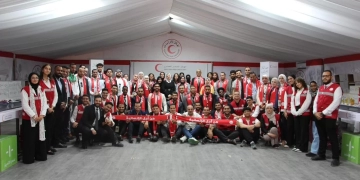 الهلال الأحمر يستقبل نموذج محاكاة الشباب العربي مستعرضًا جهوده في دعم غزة 2 - جريدة المساء الهلال الأحمر يستقبل نموذج محاكاة الشباب العربي مستعرضًا جهوده في دعم غزة 1 - جريدة المساء