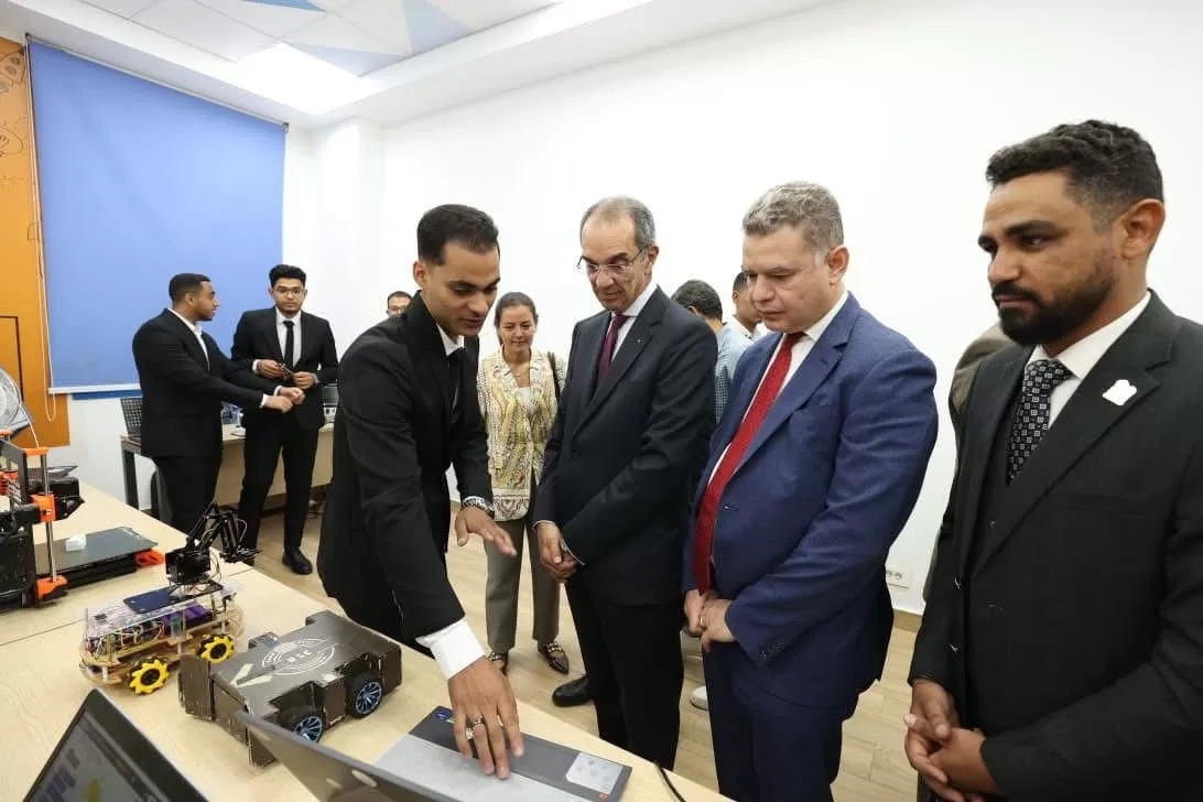 "الروبوت أرم".. مشروع مصري رائد يجمع بين الذكاء الصناعي والتطبيقات العسكرية والطبية 17 - جريدة المساء