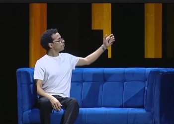 طه دسوقي يقدم فقرة كوميدية في حفل افتتاح "الجونة السينمائي" 19 - جريدة المساء