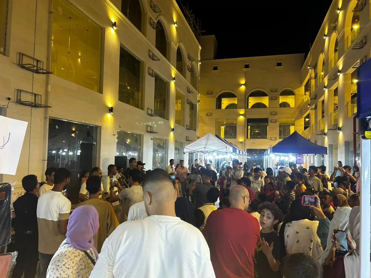 مد فعاليات معرض «بازاري» وسط إقبال متزايد لتنشيط قنا الجديدة 27 - جريدة المساء