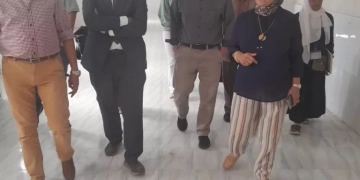 مدير الخدمات الطبية بالمؤسسة العلاجية فى جولته بمستشفى الماترنتيه بالإسكندرية: بدء خدمة جراحة الأطفال وقافلة طبية فى جميع التخصصات 1 - جريدة المساء