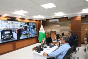 محافظ الجيزة يتابع انتظام مواقف السرفيس من داخل مركز "الشبكة الوطنية للطوارئ" 63 - جريدة المساء