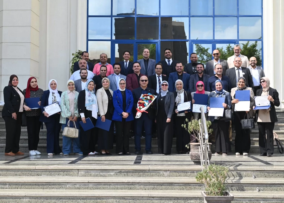 الصحة : ختام البرنامج التدريبي لإدارة المستشفيات والتميز التشغيلي بالتعاون مع هيئة «فولبرايت" 20 - جريدة المساء الصحة : ختام البرنامج التدريبي لإدارة المستشفيات والتميز التشغيلي بالتعاون مع هيئة «فولبرايت" 19 - جريدة المساء