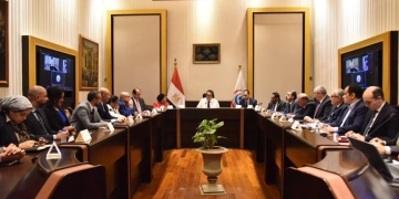 وزير الصحة يبحث مع منظمة الصحة العالمية تفعيل الهيكل الوظيفى 1 - جريدة المساء