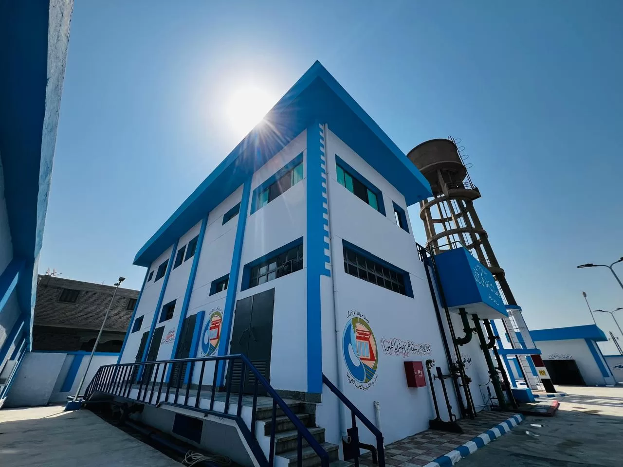 محافظ قنا يفتتح محطة مياه العيايشا المدمجة بعد إحلالها وتجديدها بتكلفة ٢٠ مليون جنيه 27 - جريدة المساء