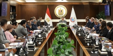 وزير الصحة يستعراض الخريطة الصحية لمحافظة المنيا تمهيدًا لدخولها منظومة التأمين الصحي 2 - جريدة المساء وزير الصحة يستعراض الخريطة الصحية لمحافظة المنيا تمهيدًا لدخولها منظومة التأمين الصحي 1 - جريدة المساء