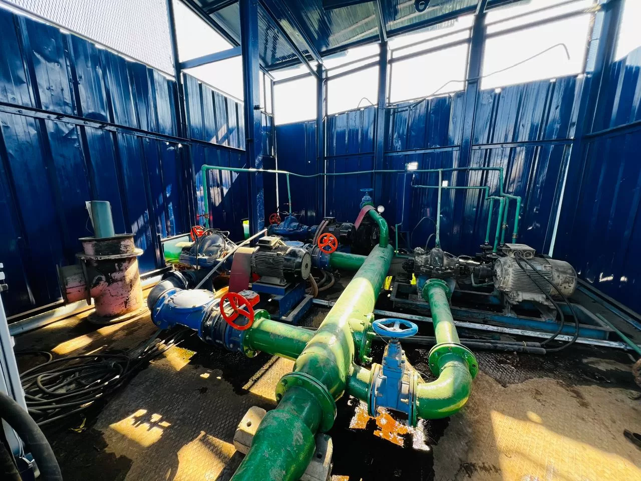 محافظ قنا يفتتح محطة مياه العيايشا المدمجة بعد إحلالها وتجديدها بتكلفة ٢٠ مليون جنيه 33 - جريدة المساء