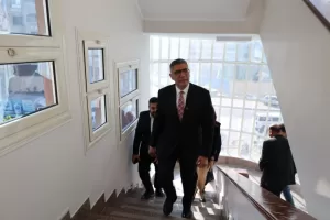 محافظ الجيزة يفتتح مركز خوفو للمؤتمرات بميدان الرماية أمام المتحف الكبير 27 - جريدة المساء محافظ الجيزة يفتتح مركز خوفو للمؤتمرات بميدان الرماية أمام المتحف الكبير 26 - جريدة المساء