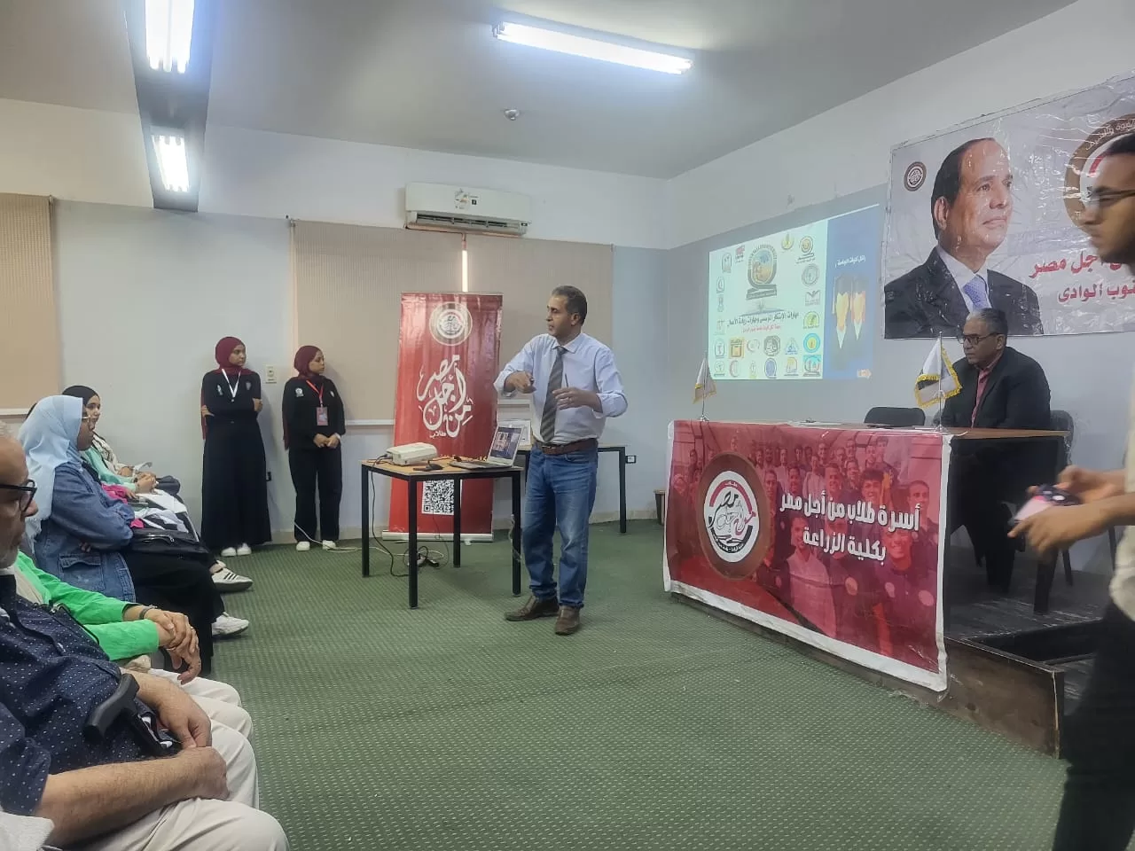 ورشة تدريبية في مهارات الابتكار المؤسسي وريادة الأعمال بكلية الزراعة بقنا 21 - جريدة المساء