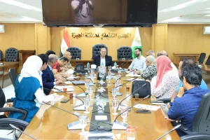 نائب محافظ الجيزة يتابع مشروعات المياه والصرف الصحي بمركزي الصف وأطفيح 25 - جريدة المساء