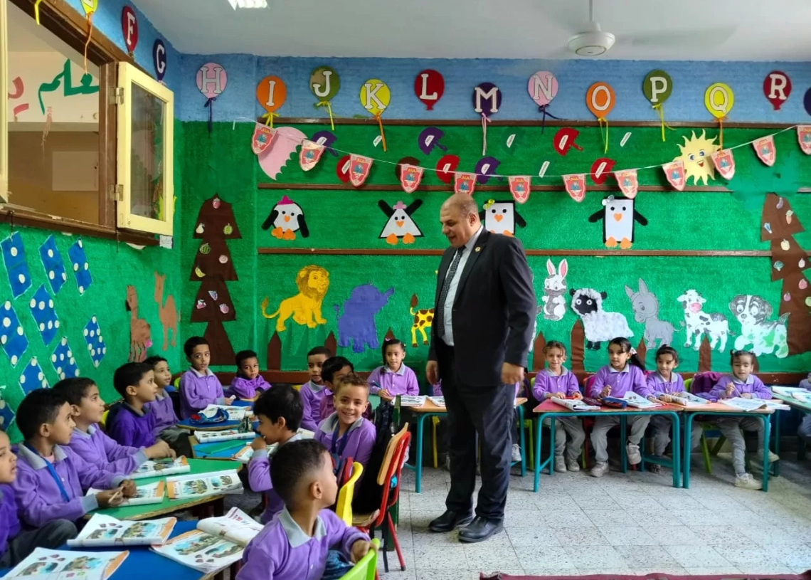 هاني عنتر يحيل مخالفات للتحقيق في مدارس إدارتي قنا وأبوتشت 19 - جريدة المساء