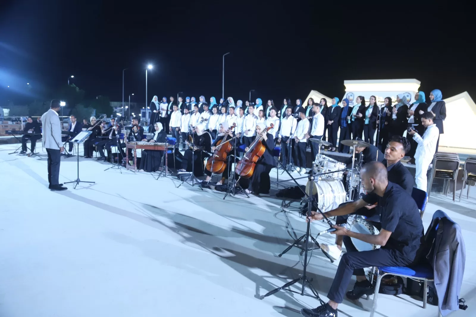 افتتاح ساحة جامعة قنا في احتفال مبهـر يجسد الانتماء والتميز الجامعى 25 - جريدة المساء