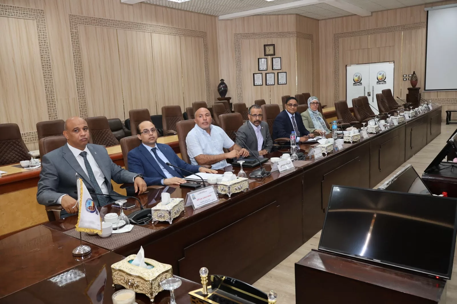 انعقاد اللجنة التنسيقية للخدمات المقدمة من جامعة قنا للجامعة الأهلية 13 - جريدة المساء