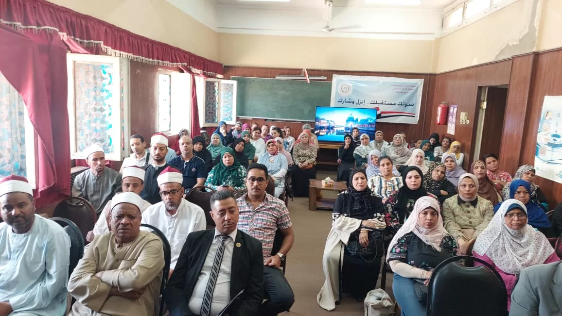 ندوة لمجمع إعلام قنا والسكة الحديد حول "السلوكيات الخاطئة مع القطارات" 49 - جريدة المساء